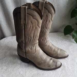 FRYER COWBOY WOMEN'S BOOTS.SIZE 7B !!